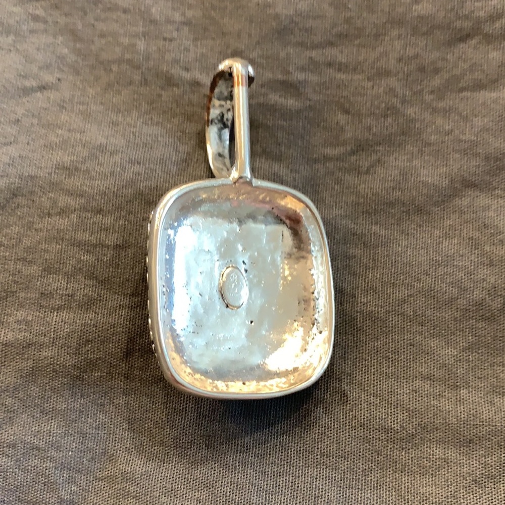 Premier Design pendant - Picture 2 of 4